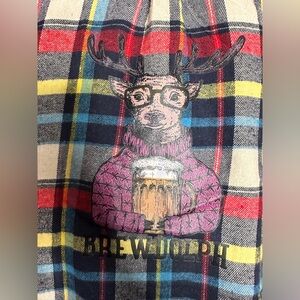 Unique one of a kind graphic print flannel.  Men’s size XL